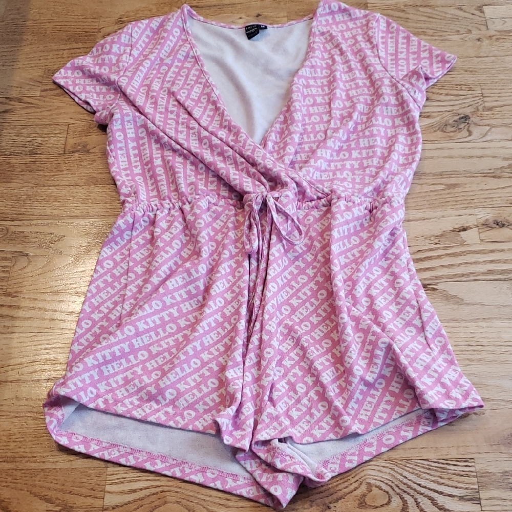 (M) SHEIN x Hello Kitty And Friends Sanrio Pastel Kawaii Knit Romper Vacation